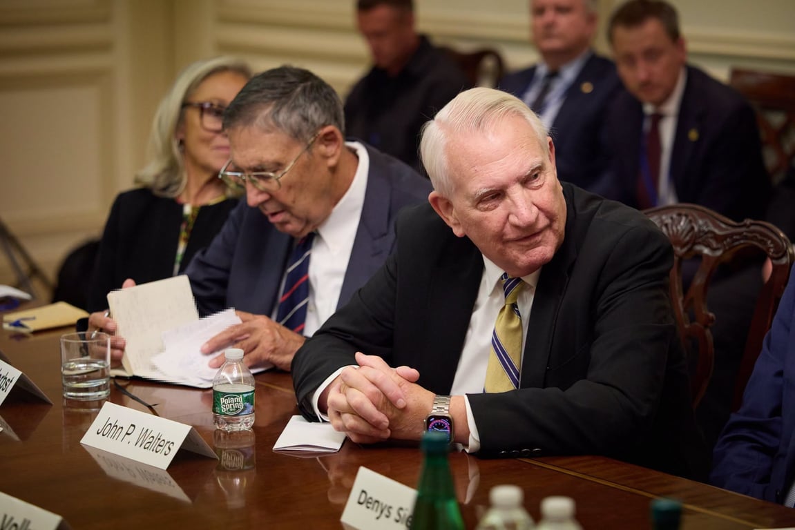 Зеленський зустрівся з експертами США та обговорив завершення війни - фото 1