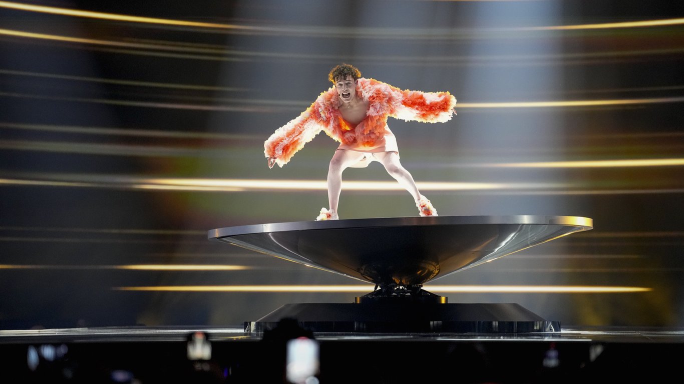 Представитель Швейцарии NEMO выступил во втором полуфинале Евровидения-2024.