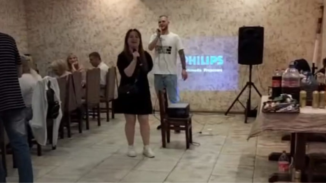 В кафе в Киевской области пели Лепса и выгоняли тех, кто критиковал "концерт"