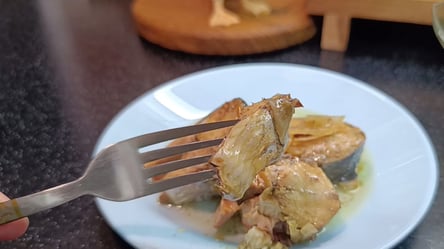 Рецепт сельди в духовке: едят вместе с косточками - 285x160