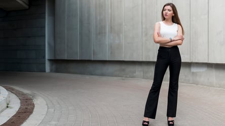 Why black pants belong in every capsule wardrobe - 285x160