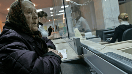 Пенсии в феврале — кто не получит деньги и как вернуть выплаты - 285x160