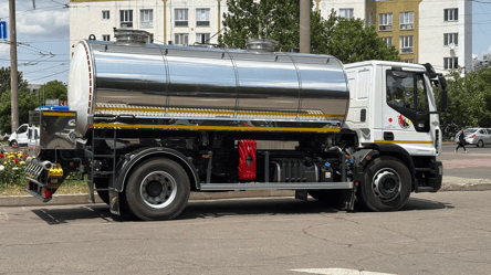 Два района Одессы остались на сутки без водоснабжения: где набрать воду - 285x160