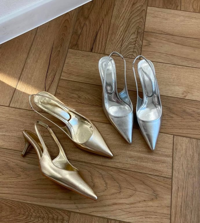 Сіре взуття буде в тренді цього сезону