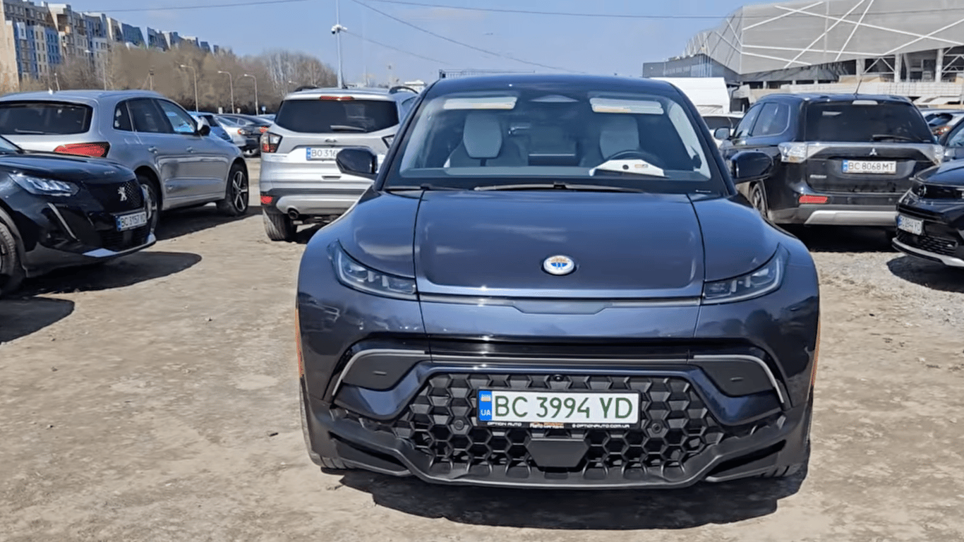 Чому в Україні дешевшають автомобілі с пробігом