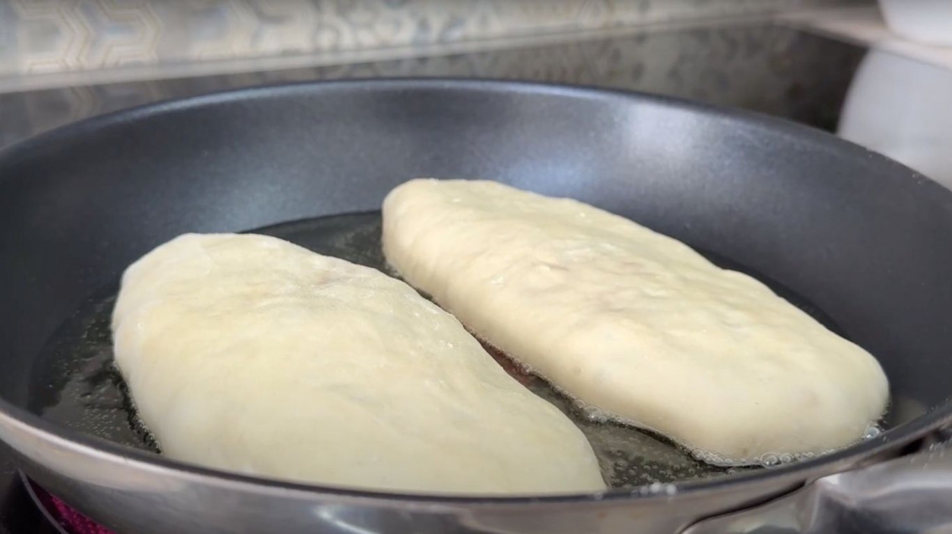 вдалий рецепт, як приготувати пиріжки з капустою