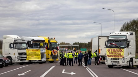 Польські фермери призупинили блокаду на пункті пропуску "Шегині — Медики" - 285x160