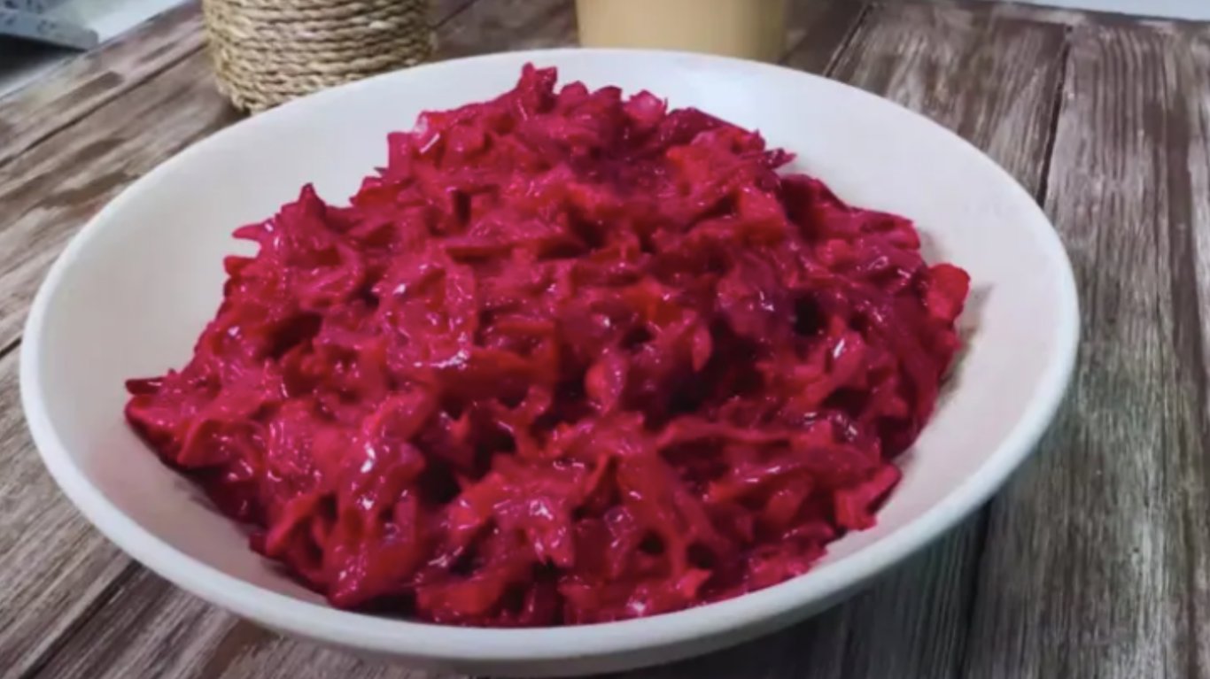 смачний салат з буряком