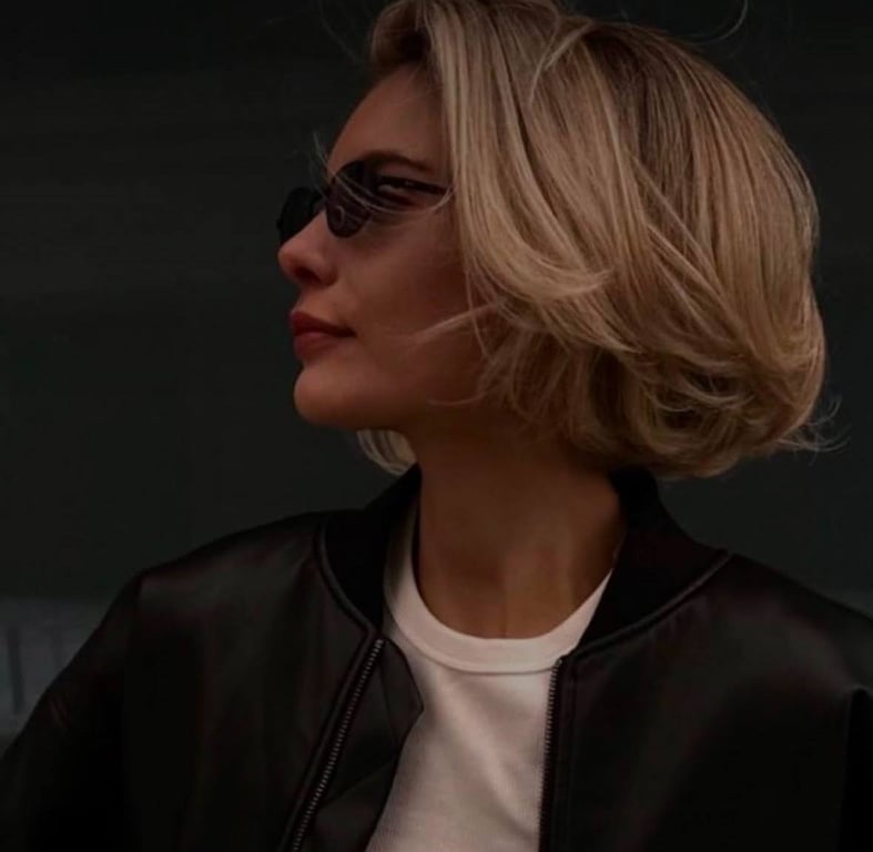 Багатошарова стрижка додає додаткового об'єму волоссю