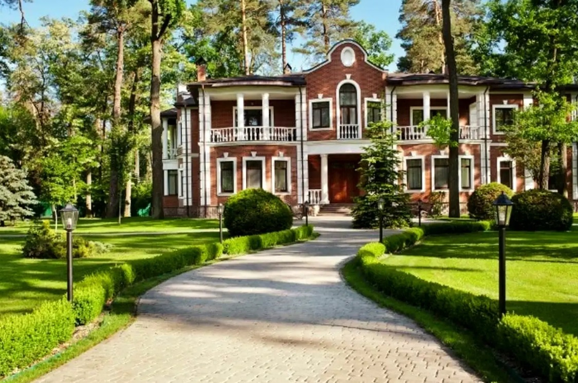 Как выглядит дом под Киевом, который продают за 15 млн долларов (фото) - фото 2