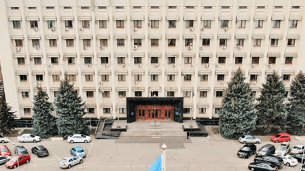 1 млн грн на вікна: черговий тендер Одеської облради - 285x160