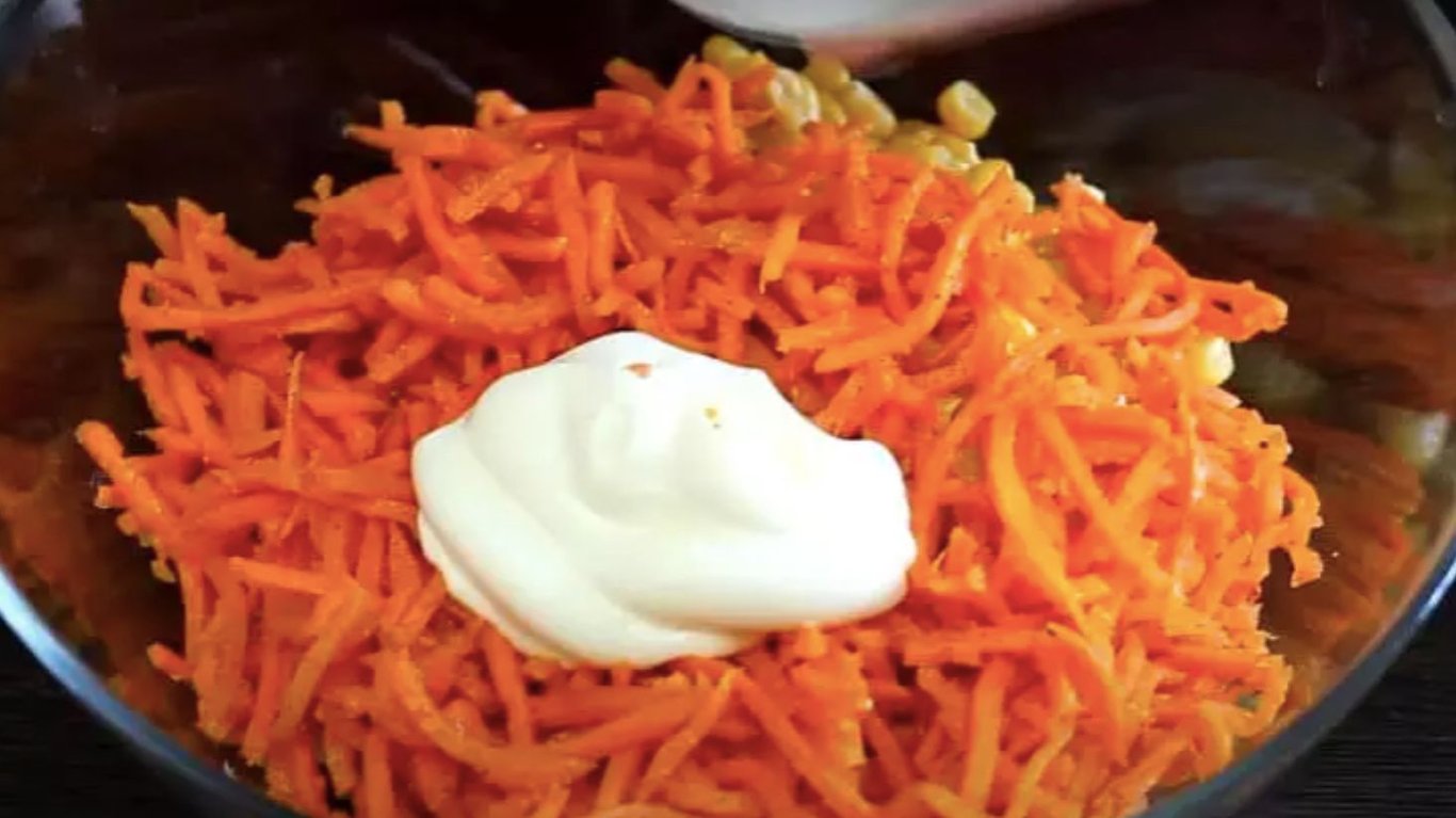 салат з куркою Сонечко на Великдень