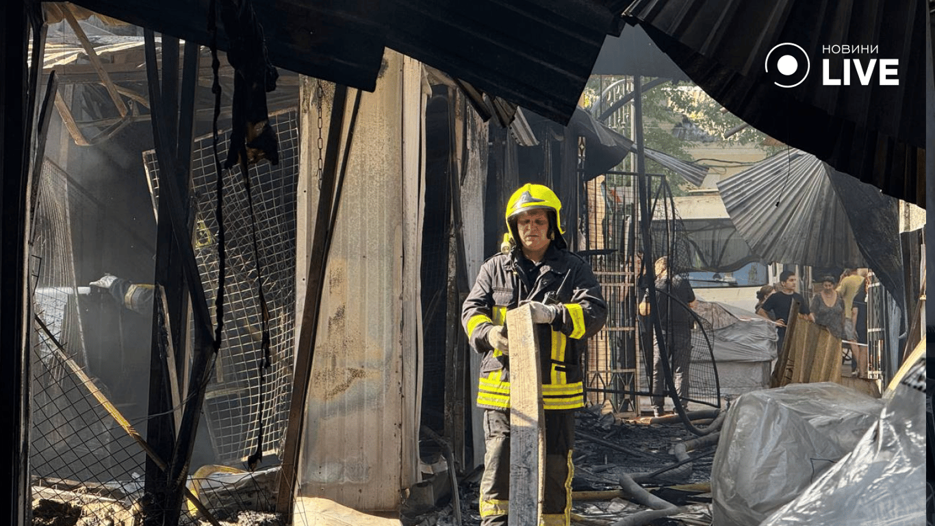 Одеський Привіз — що залишилося після російської атаки (фото) - фото 5