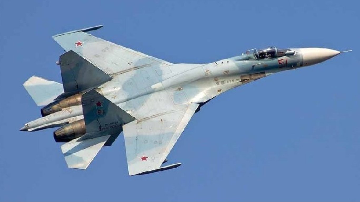 Авіація РФ у Криму під загрозою: проблеми з ракетами та паливом