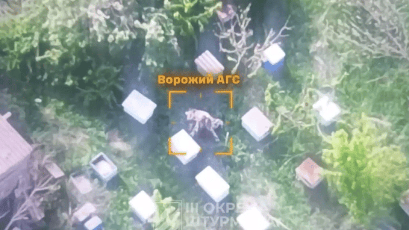 Бійці 3 штурмової бригади показали на відео, як нищать росіян та їх техніку