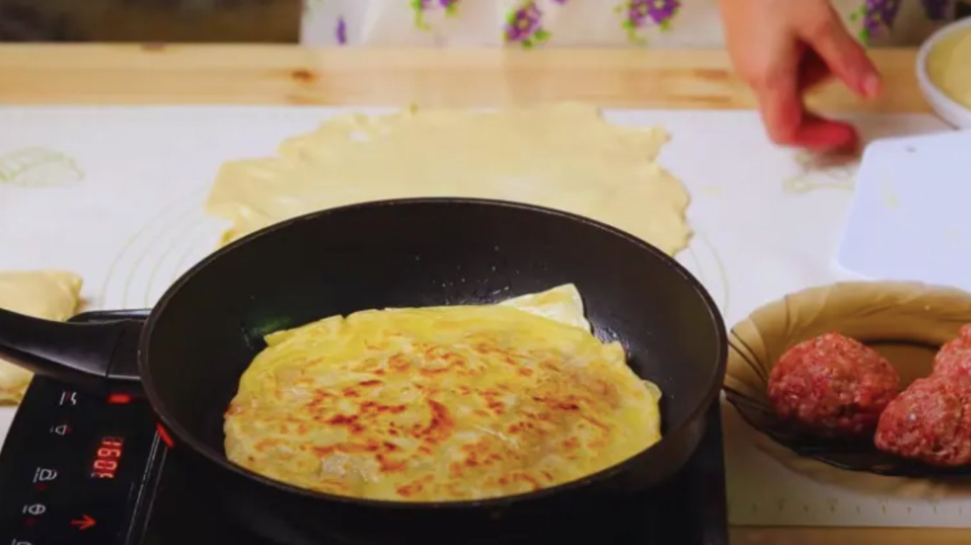 простий рецепт лінивих хачапурі на сніданок