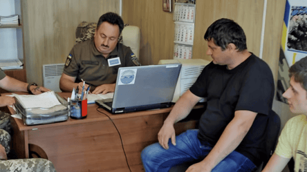 Предприятия в Украине теперь могут заблаговременно бронировать людей - 290x160