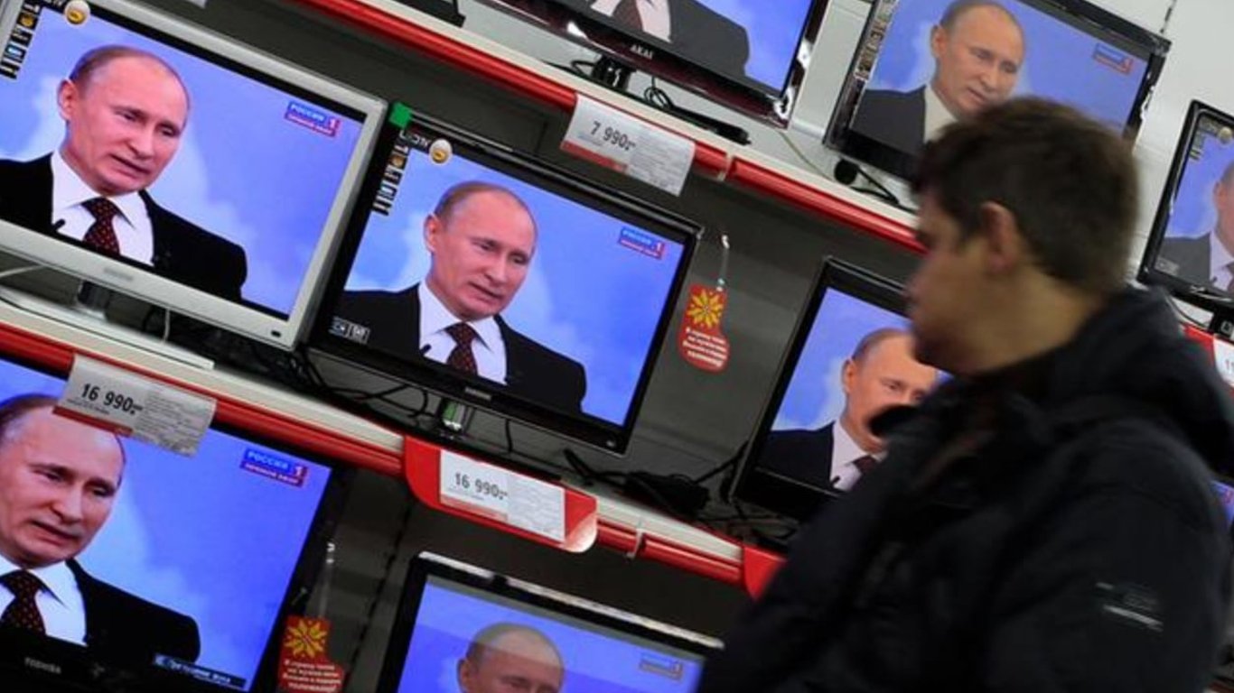 Франция призывает ЕС ввести новые санкции против России из-за дезинформации