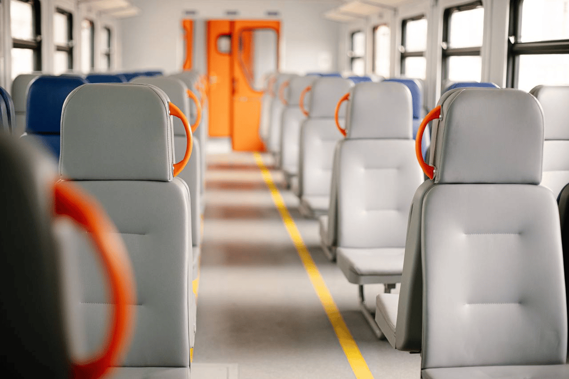 Новый электропоезд УЗ выйдет на пригородные маршруты Одесской области — подробности - фото 1