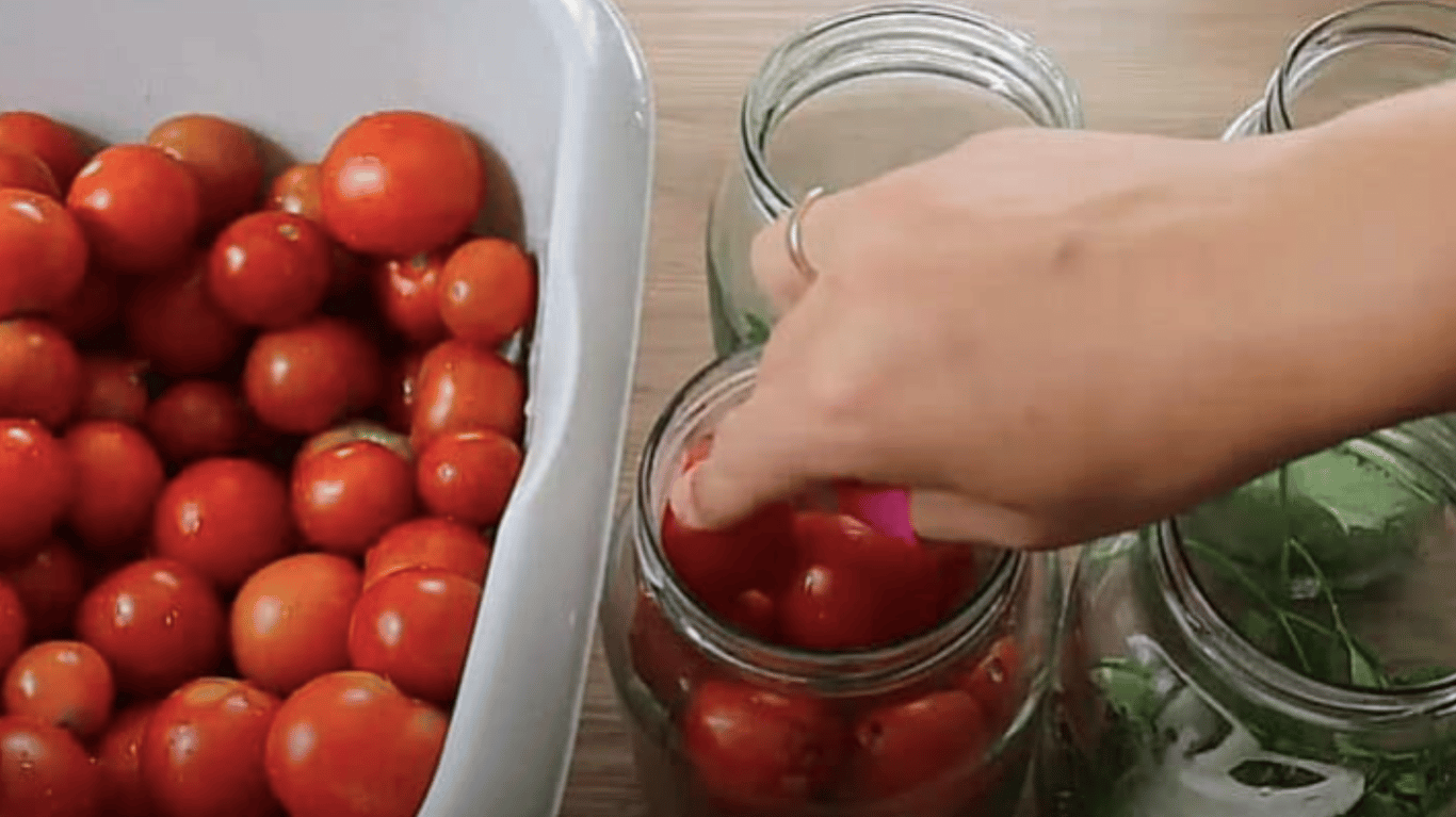 мариновані помідори на зиму