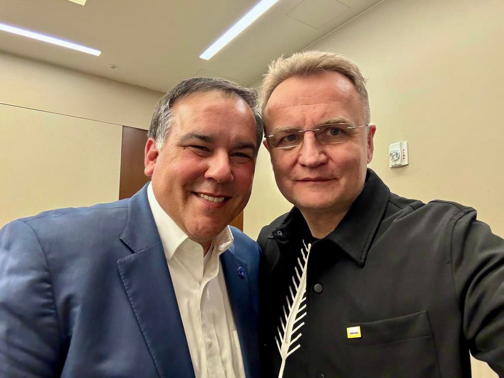 Андрей Садовый на форуме в Вашингтоне