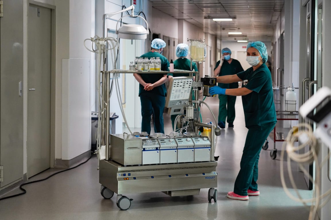 Лікарі в лікарні