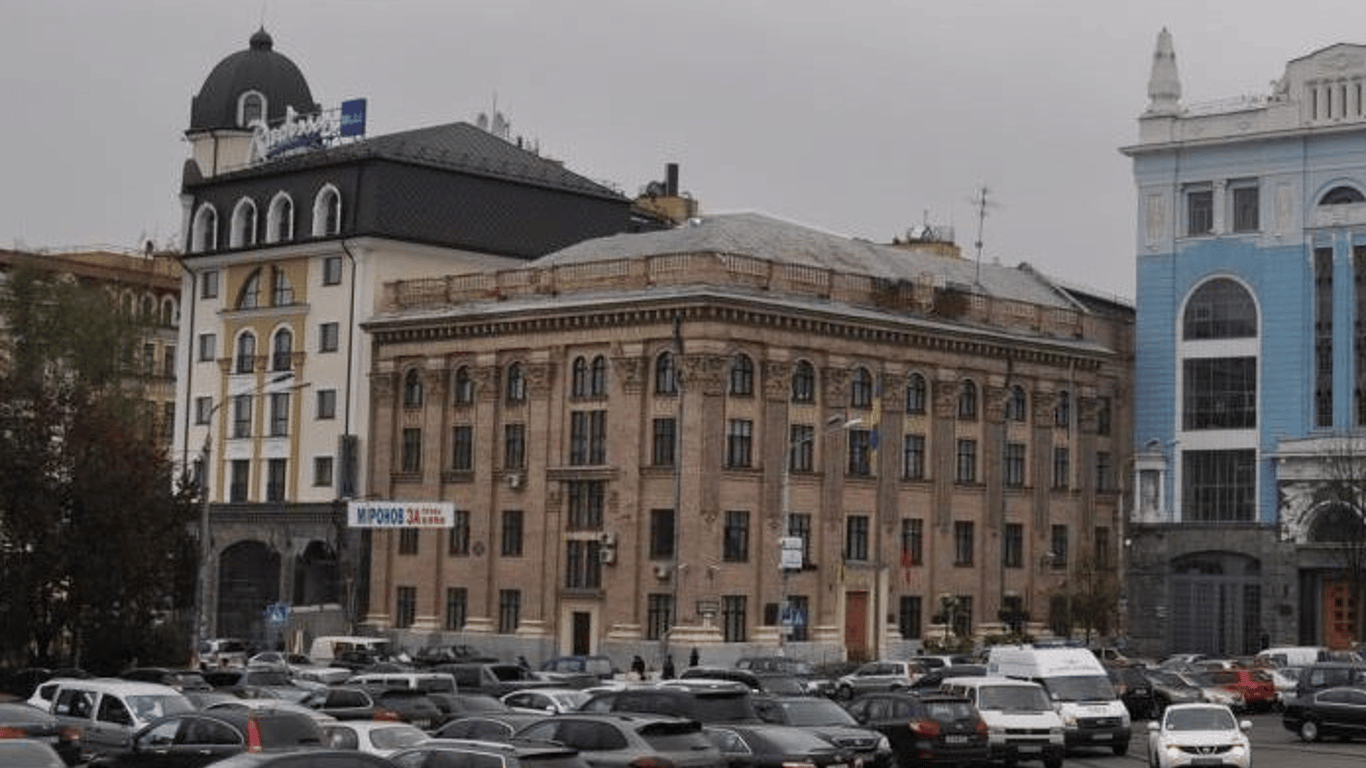 В Киеве объявили третье подозрение начальнику управления образования Подольской РГА: подробности