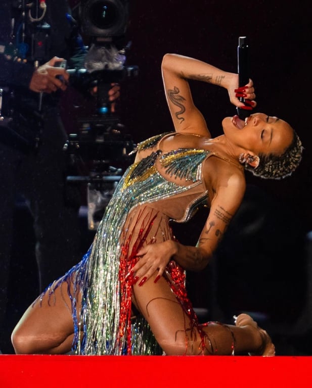 Doja Cat в сукні від Івана Фролова