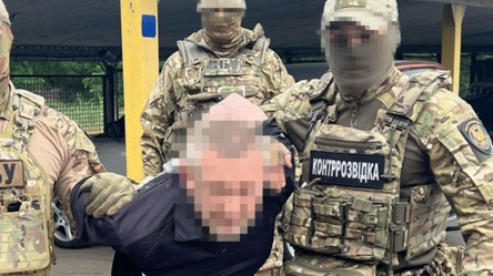 СБУ в Запорожье задержала агента ФСБ, готовившего теракты против военных ТЦК - 285x160