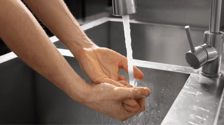 В каких районах нет воды в Киеве после обстрелов — детали - 290x166