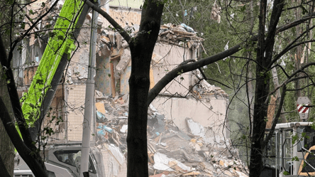 Масований удар по Києву — деталі наслідків з місця події - 285x160