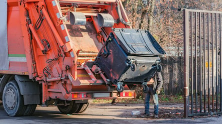 В Житомире мусоровоз убил мужчину —что произошло - 285x160