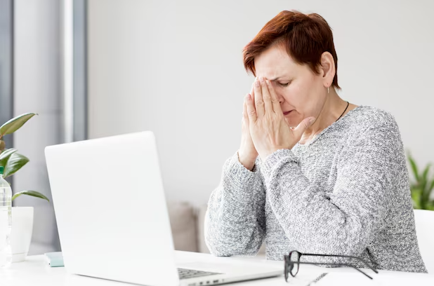 женщине плохо