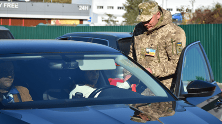 Нардеп відповів, скільки коштує незаконно виїхати за кордон - 290x160