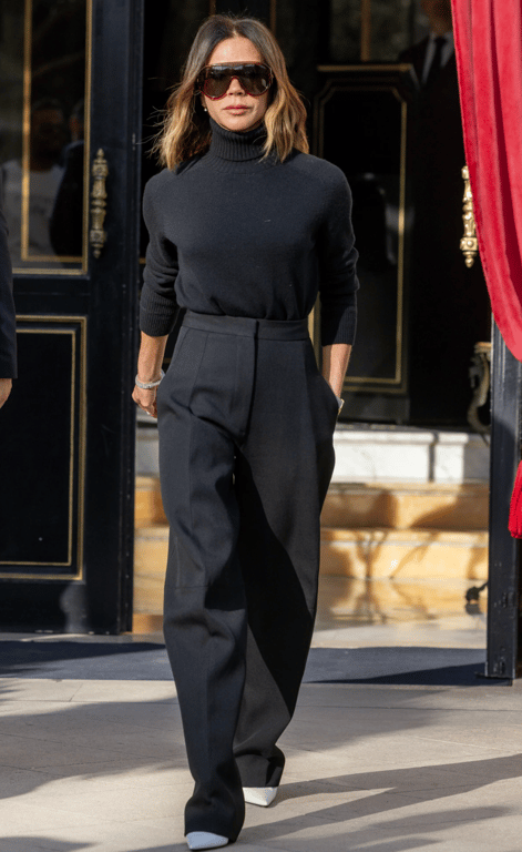 Black color in clothes always looks noble