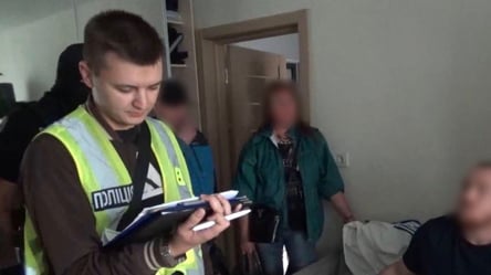 У Києві викрили "мольфара", який знімав порчу онлайн за гроші - 285x160