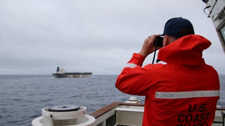 У посольстві уточнили, що з українями із танкера Bella1 - 290x160