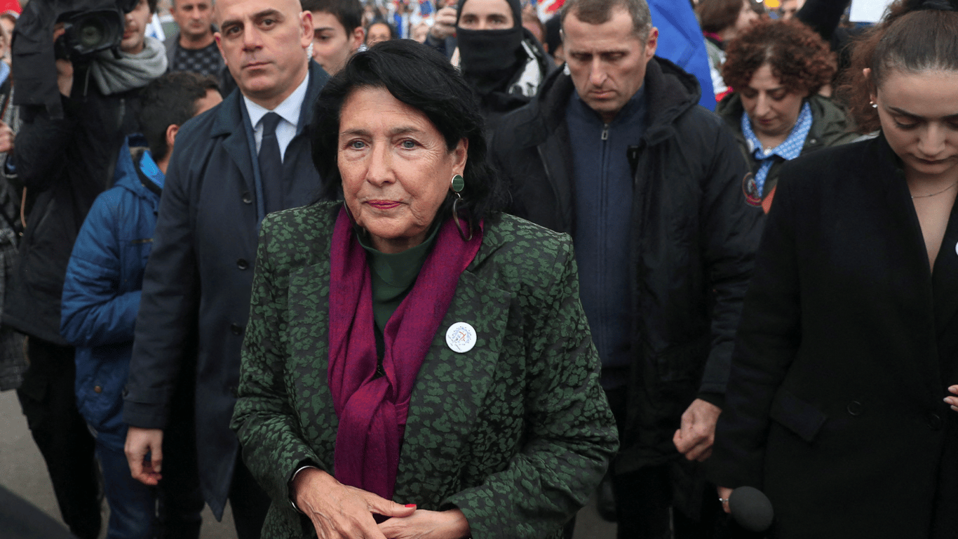 Президентка Грузії наклала вето на закон про "іноагентів"