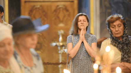 Успение Пресвятой Богородицы 2025 — сильная молитва и икона - 285x160