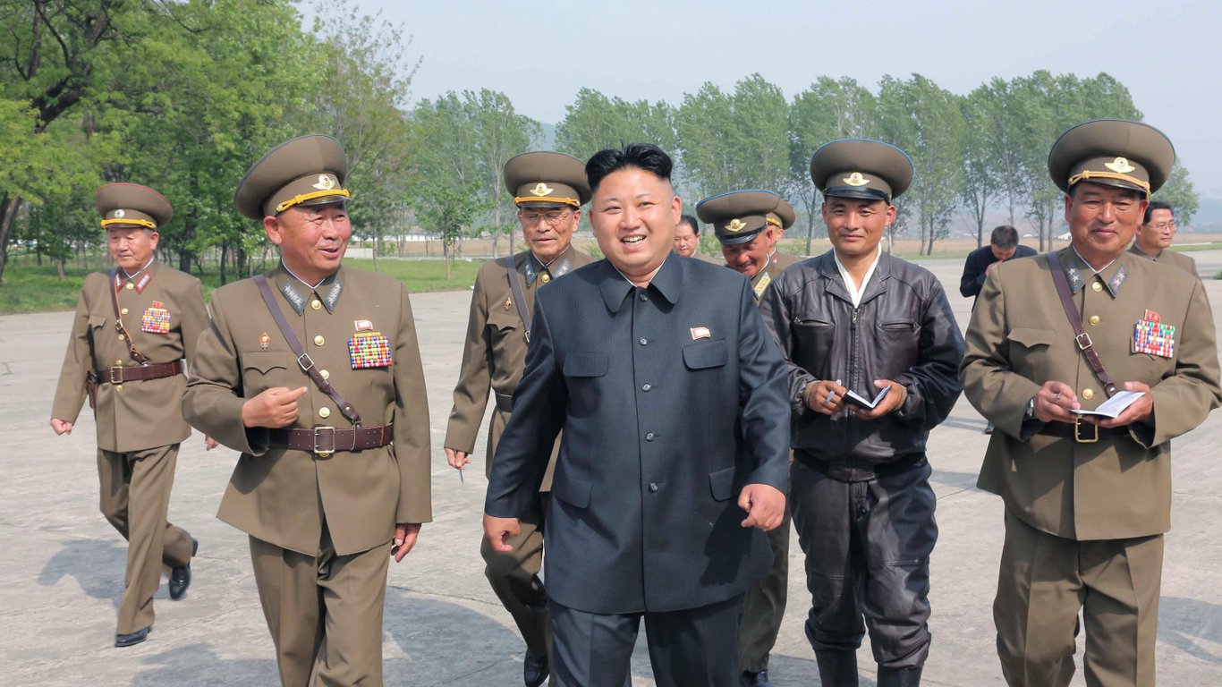 Готовятся к "возможной войне": Ким Чен Ын внезапно уволил генерала