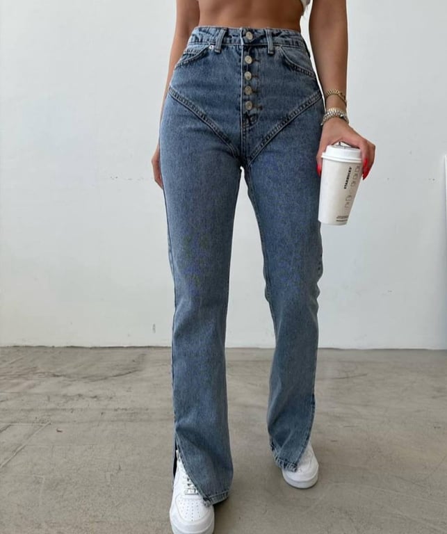 4 речі в гардеробі, які досвідчений стиліст ніколи не купить - фото 2