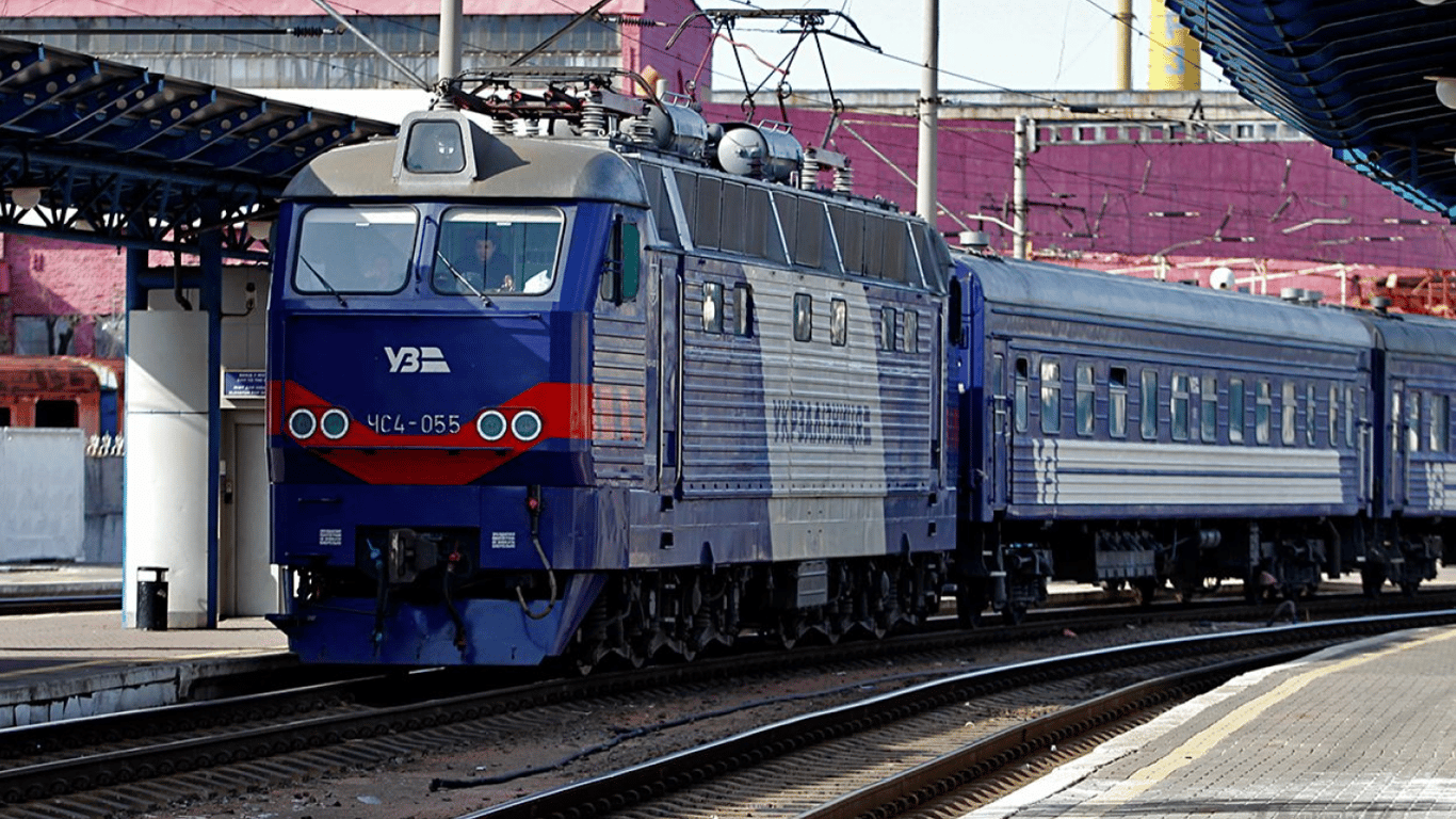 Укрзалізниця попередила про зміну маршруту потяга Київ — Кам'янець-Подільський