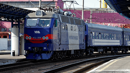 Укрзалізниця попередила про зміну маршруту потяга Київ — Кам'янець-Подільський - 285x160