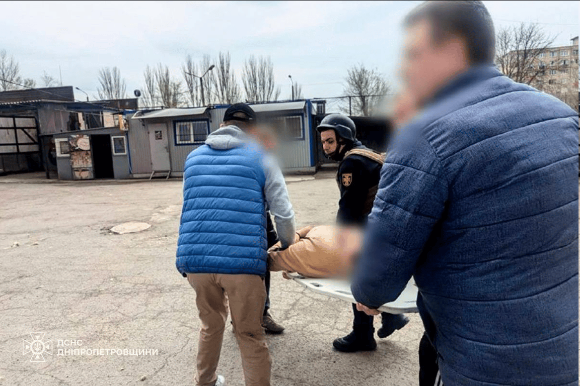 Зеленский отреагировал на удар РФ по Кривому Рогу - фото 4