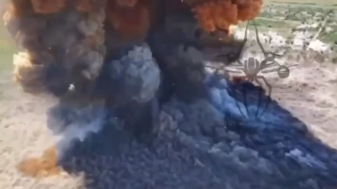 У Курській області вибухнув склад окупантів — відео