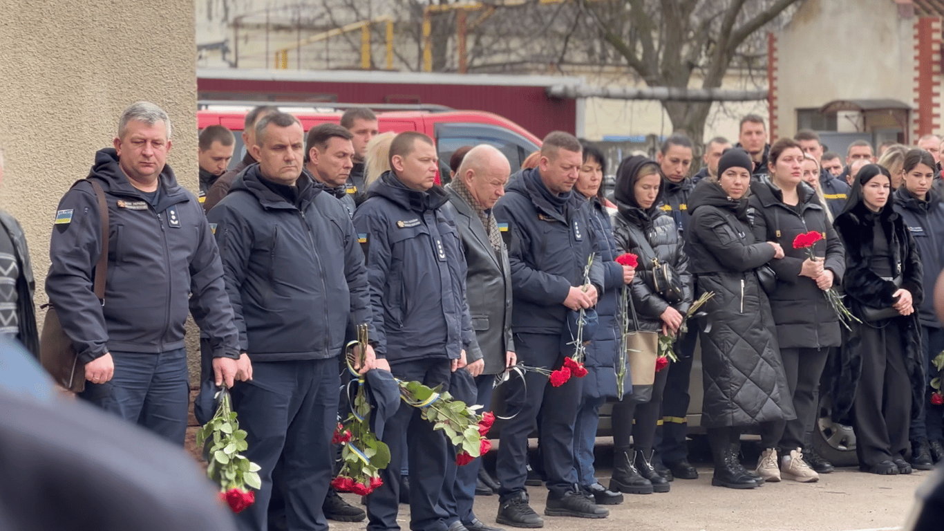 На Одесчине простились со спасателем, погибшим в результате российского удара