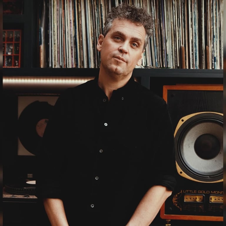 Продюсер Джеймс Форд