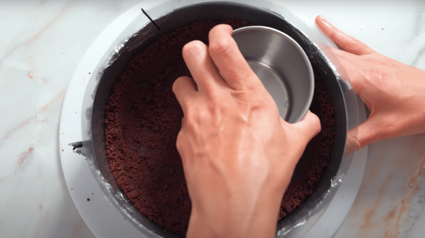 no-bake cake with cream