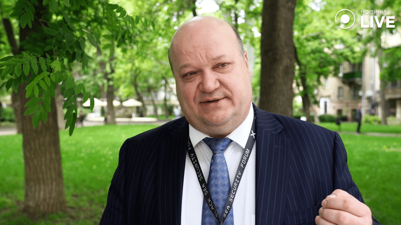 Експосол України у США, Валерій Чалий про корисні копалини