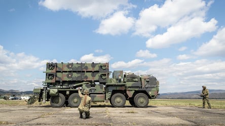 Немецкое правительство объявило об отправке Украине системы Patriot - 285x160